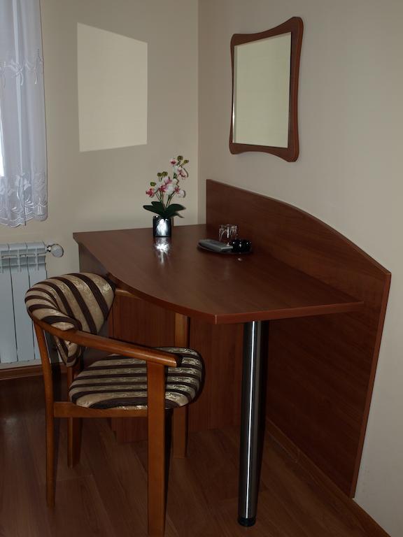 Hotel Irena Morag Bagian luar foto