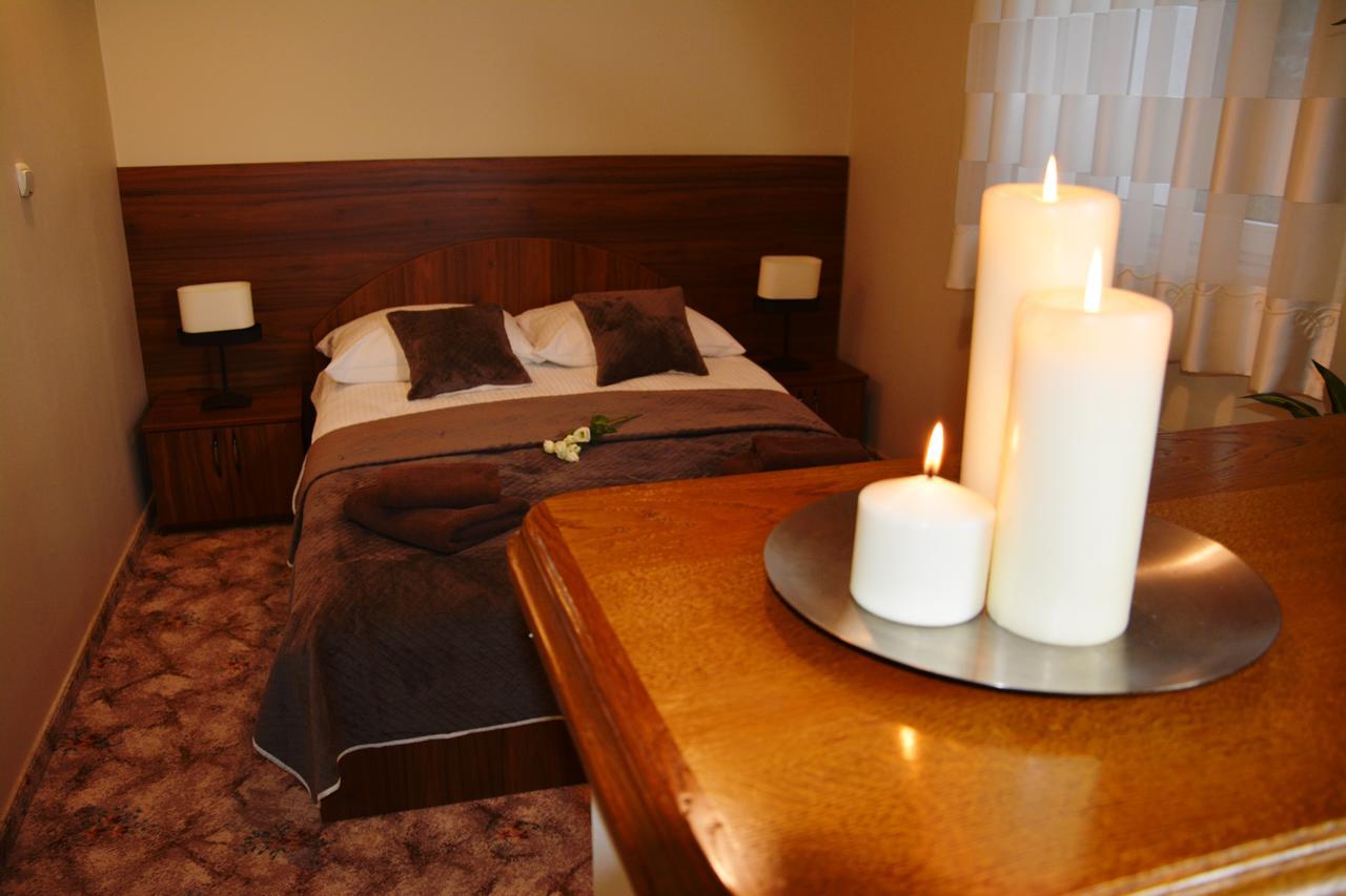 Hotel Irena Morag Bagian luar foto